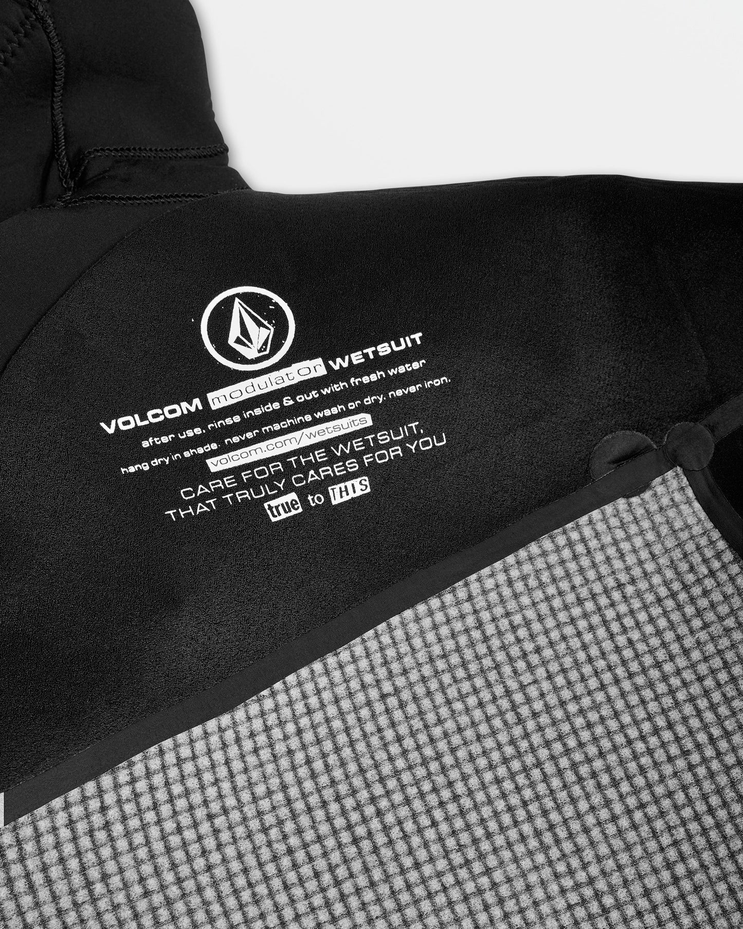 Mens Modulator 4/3mm Hooded Chestzip Fullsuit